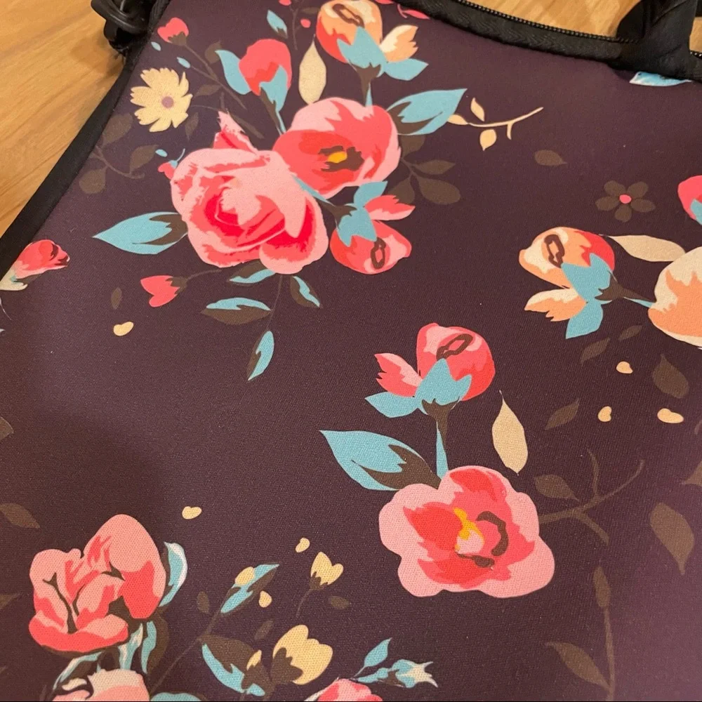 Floral laptop bag, laptop sleeve with handles and shoulder strap, women computer